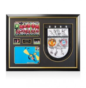 Manchester United Squad Signed Pennant Treble Winners 1999 Framed