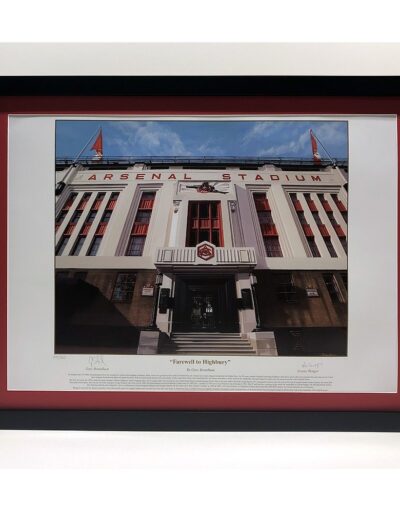 Arsene Wegner personally signed 'Farewell to Highbury Print Framed