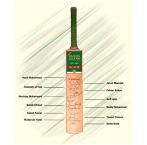 Pakistan – Limited Edition Bat signed by 12 Legends