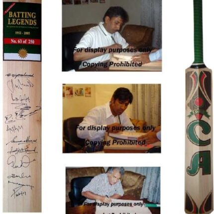 Pakistan – Limited Edition Bat signed by 12 Legends