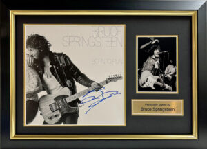 Bruce Spingsteen Personally Signed Born to Run Vinyl Album in Framed Presentation