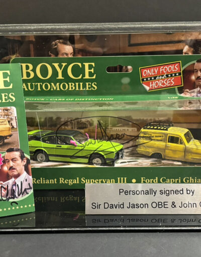 Only Fools and Horses Capri Gear & Robin Reliant personally signed by David Jason & John Challis in Display Case