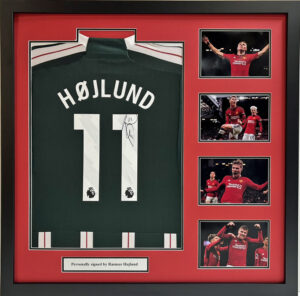 Rasmus Hojlund Signed Manchester United Away Shirt in Deluxe Frame
