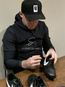 Wayne Rooney Signed Photo with Ronaldo Framed