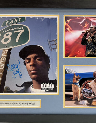 Snoop Dogg Signed Vinyl Album Cover in Framed Presentation