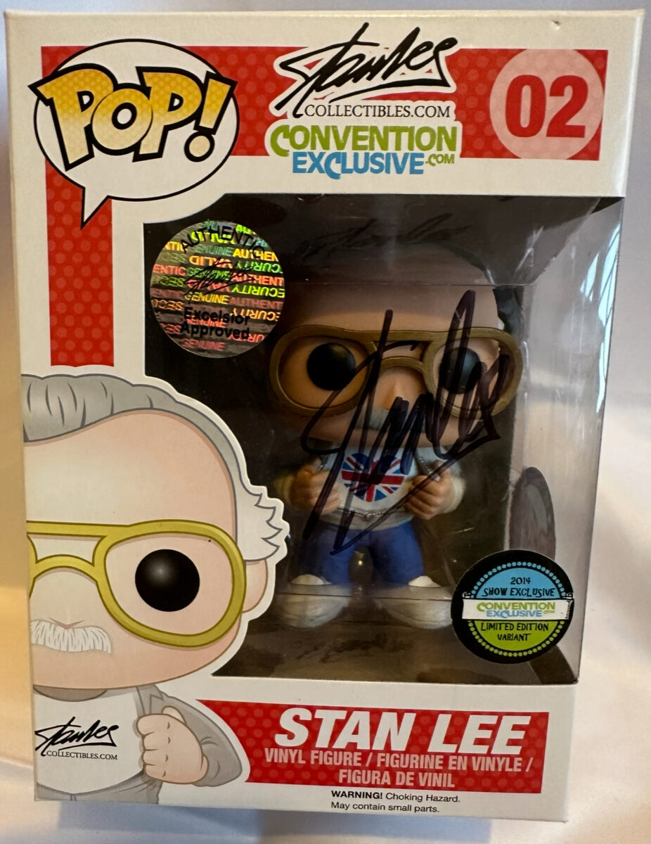 Stan Lee Signed 02 Funko Pop