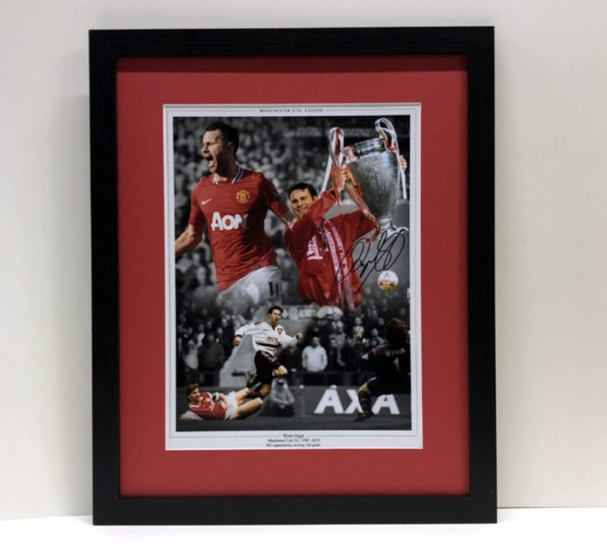 Ryan Giggs Signed Manchester United Framed Presentation