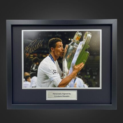 Cristiano Ronaldo Signed Photo (2)
