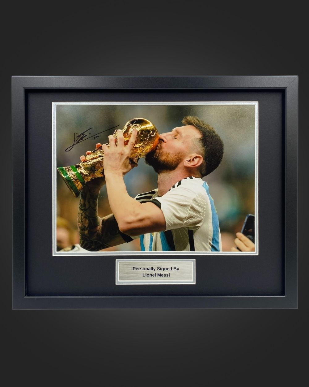 Lionel Messi Signed Photo Lionel Messi Signed Photo